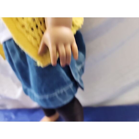 American Girl 18" Doll GRACE THOMAS Brunette Freckles Julie Albright Outfit /Box - Picture 4 of 8